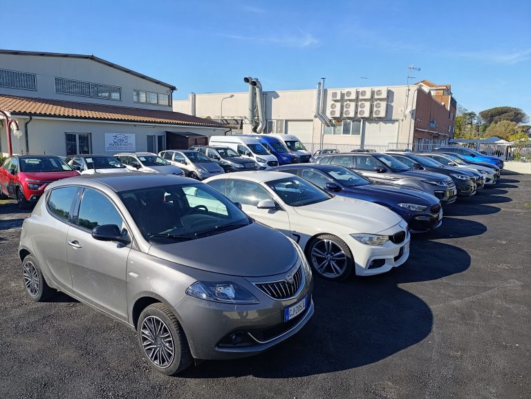 Home immagine piazzale auto usate