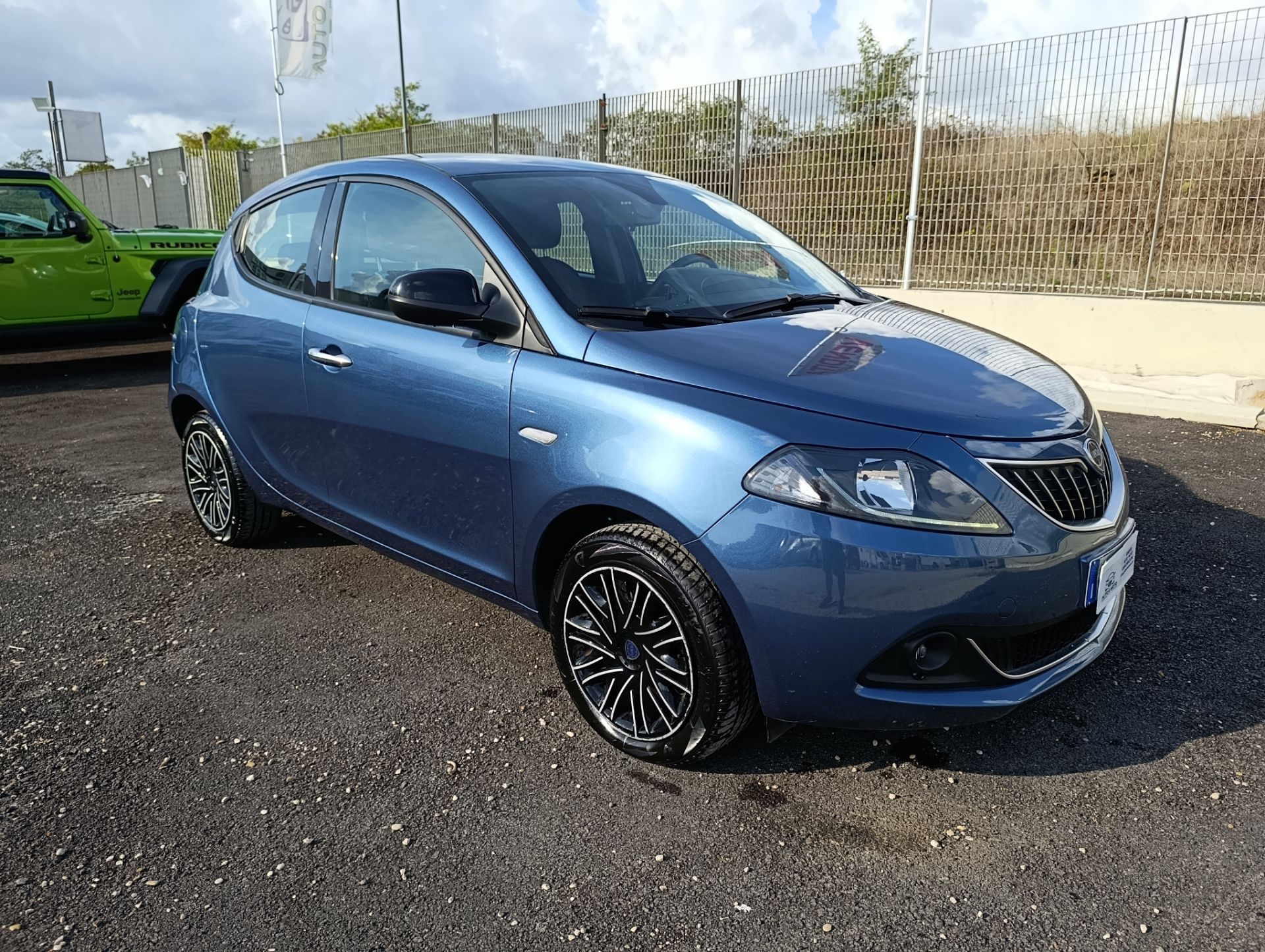 lancia ypsilon 2023 3 scaled 1