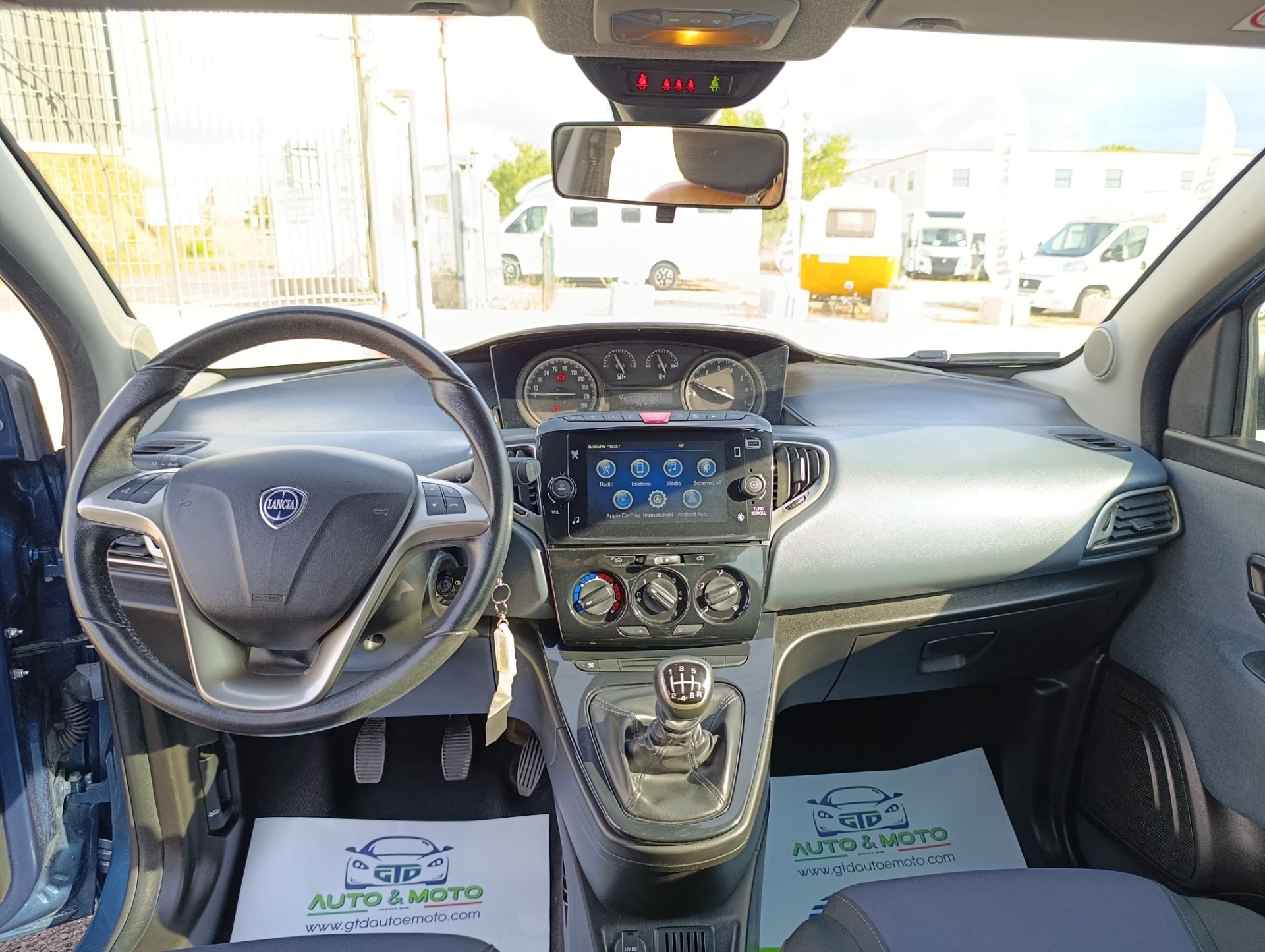 lancia ypsilon 2023 5 scaled 1